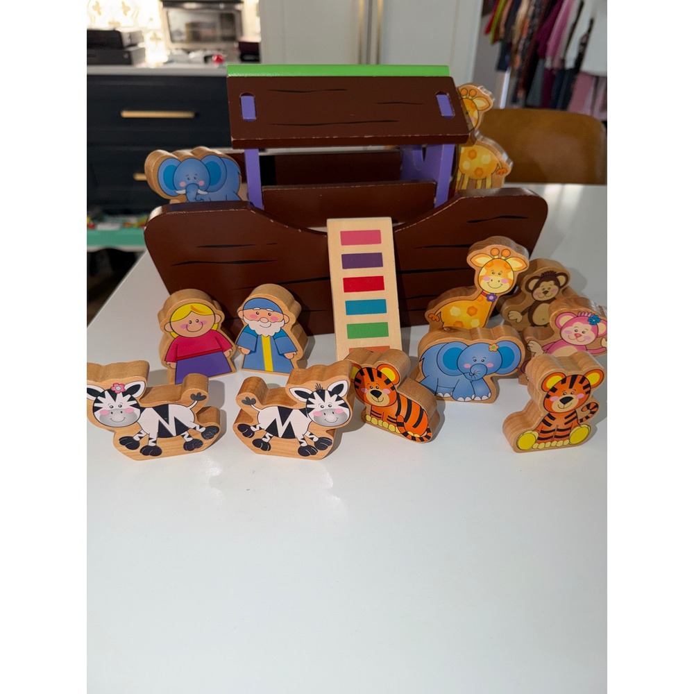 Noah's Ark Wooden Playset with Animals and Figures 14 Piece Set 2009 Vintage